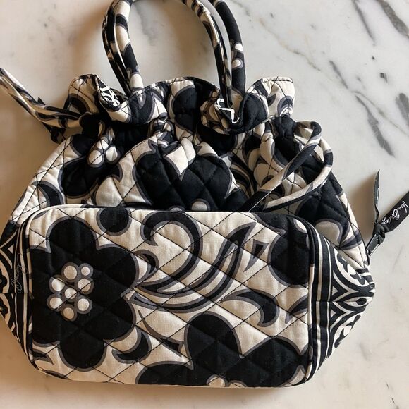 Vera Bradley Night & Day Retired Bag Side Zipper Pockets Drawstring Cottagecore - Picture 6 of 10